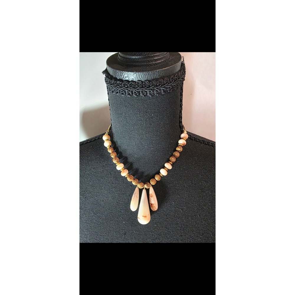 Jeanne Boutique Necklace Beige Brown Carved Beads Triple Teardrop Stone Pendant